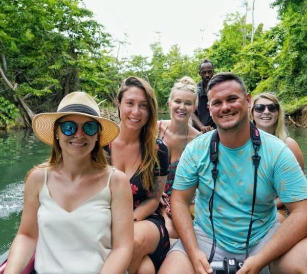bảo hiểm du lịch Dominica
